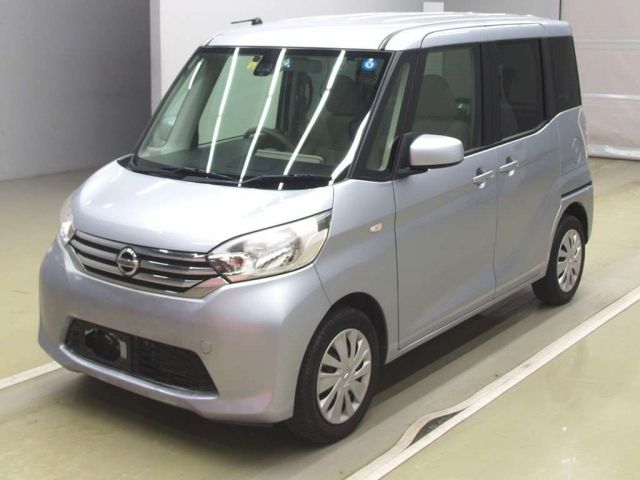 73017 Nissan Dayz roox B21A 2014 г. (TAA Yokohama)